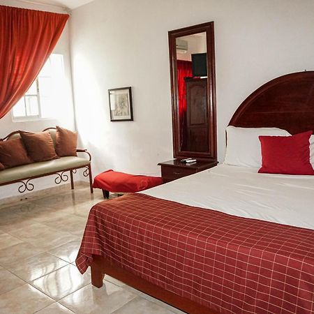 Hotel Nuevo Amanecer El Catey Dış mekan fotoğraf