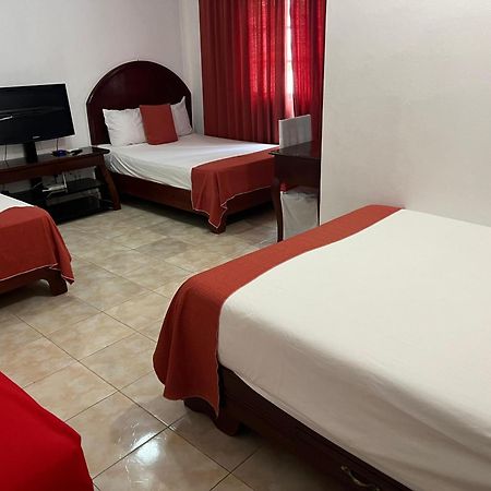 Hotel Nuevo Amanecer El Catey Dış mekan fotoğraf