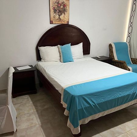 Hotel Nuevo Amanecer El Catey Dış mekan fotoğraf