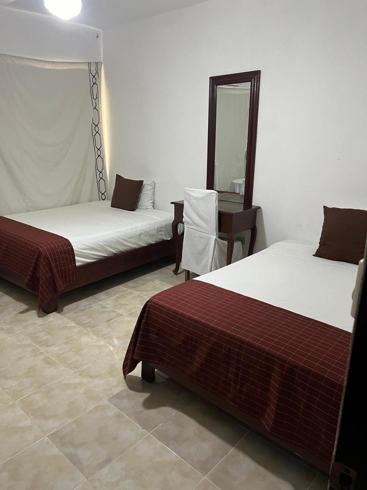 Hotel Nuevo Amanecer El Catey Dış mekan fotoğraf
