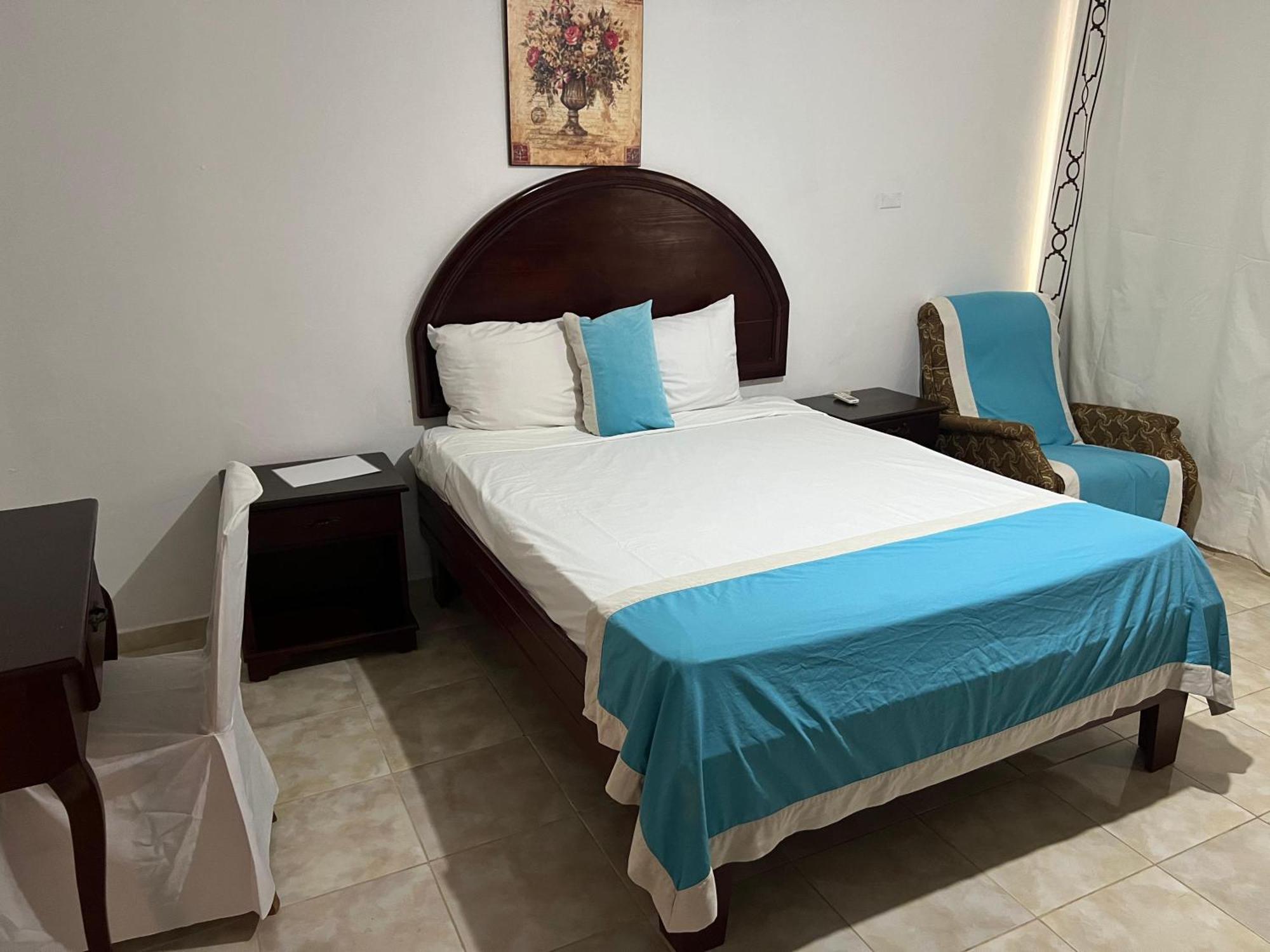 Hotel Nuevo Amanecer El Catey Dış mekan fotoğraf