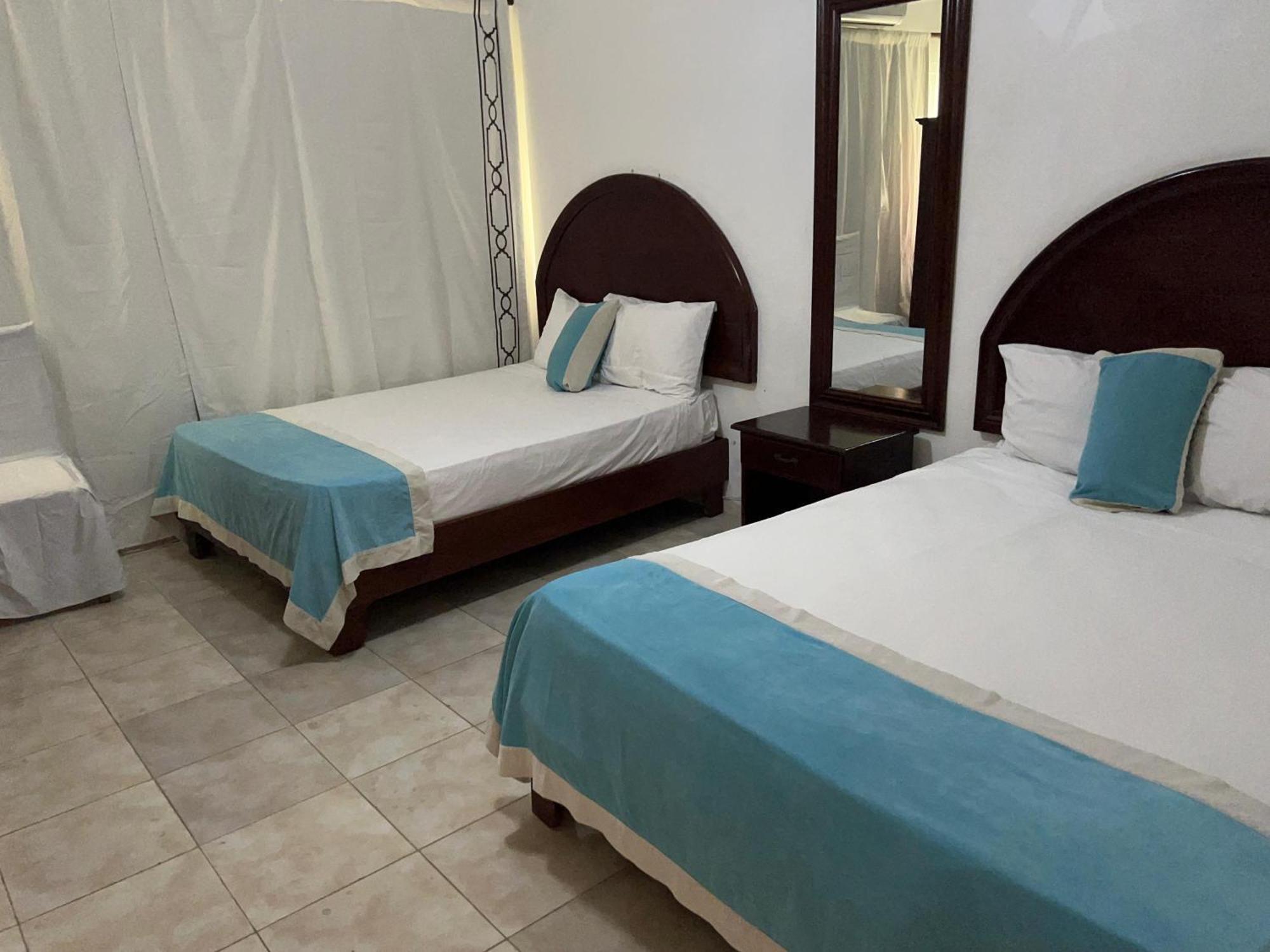 Hotel Nuevo Amanecer El Catey Dış mekan fotoğraf